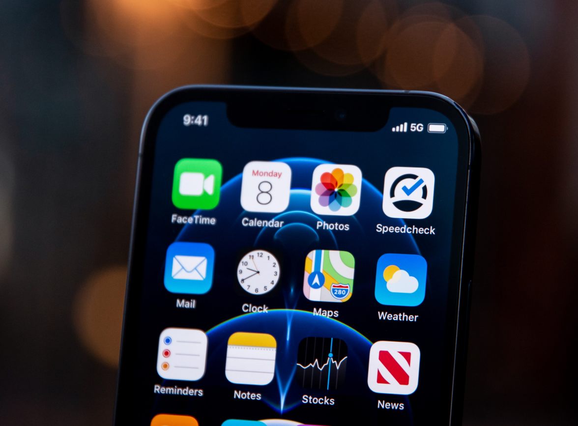 溧水苹果手机维修分享为什么 iPhone 12 在冬季会自动关机 